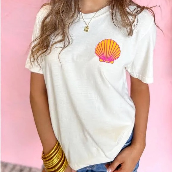 Meet Me at the Beach tshirt - Picture 2 of 4